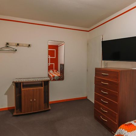 Habitaciones Mary 2 Camas Simples En Casa Compartida Ushuaia Eksteriør bilde